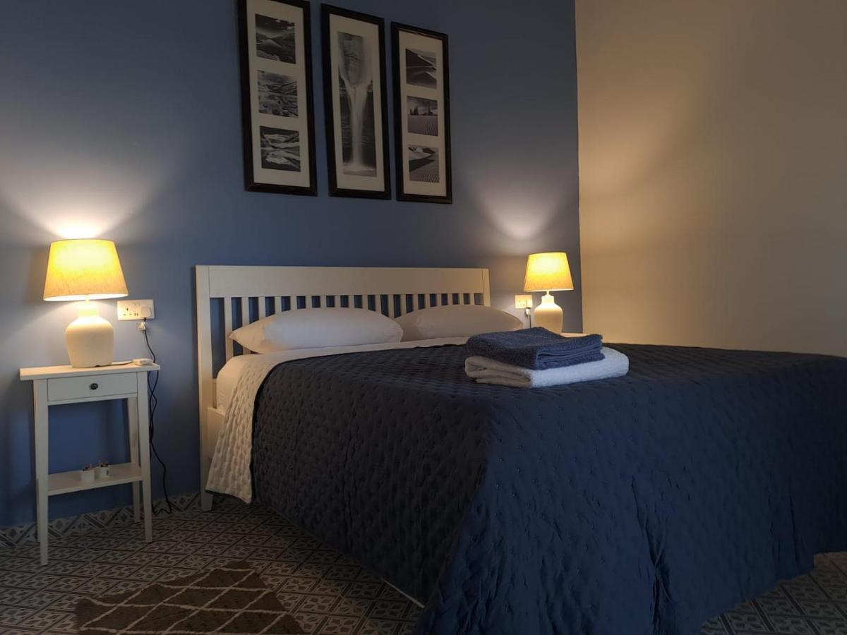 فيلا Door Nine -Townhouse With Harbour Views إيل فورجانا المظهر الخارجي الصورة