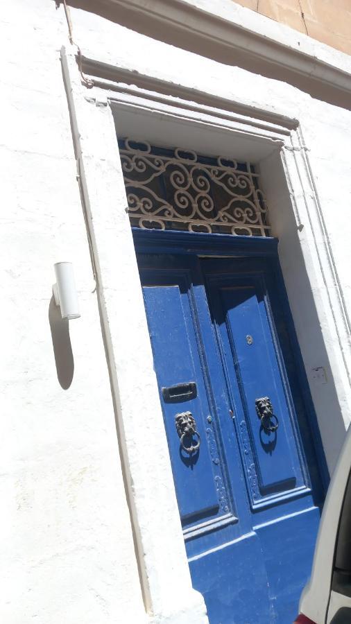 فيلا Door Nine -Townhouse With Harbour Views إيل فورجانا المظهر الخارجي الصورة